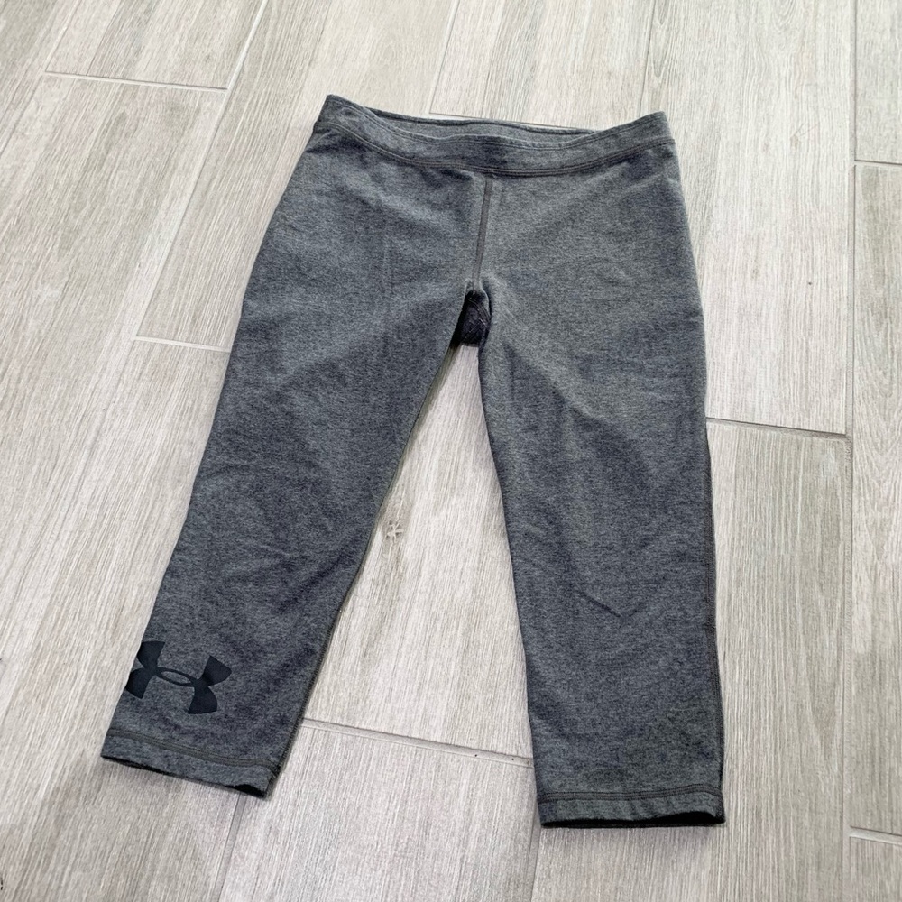 Under Armour Heat Gear gray leggings